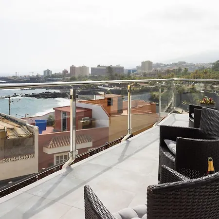Apartment Lightbooking Atico Bencomo *